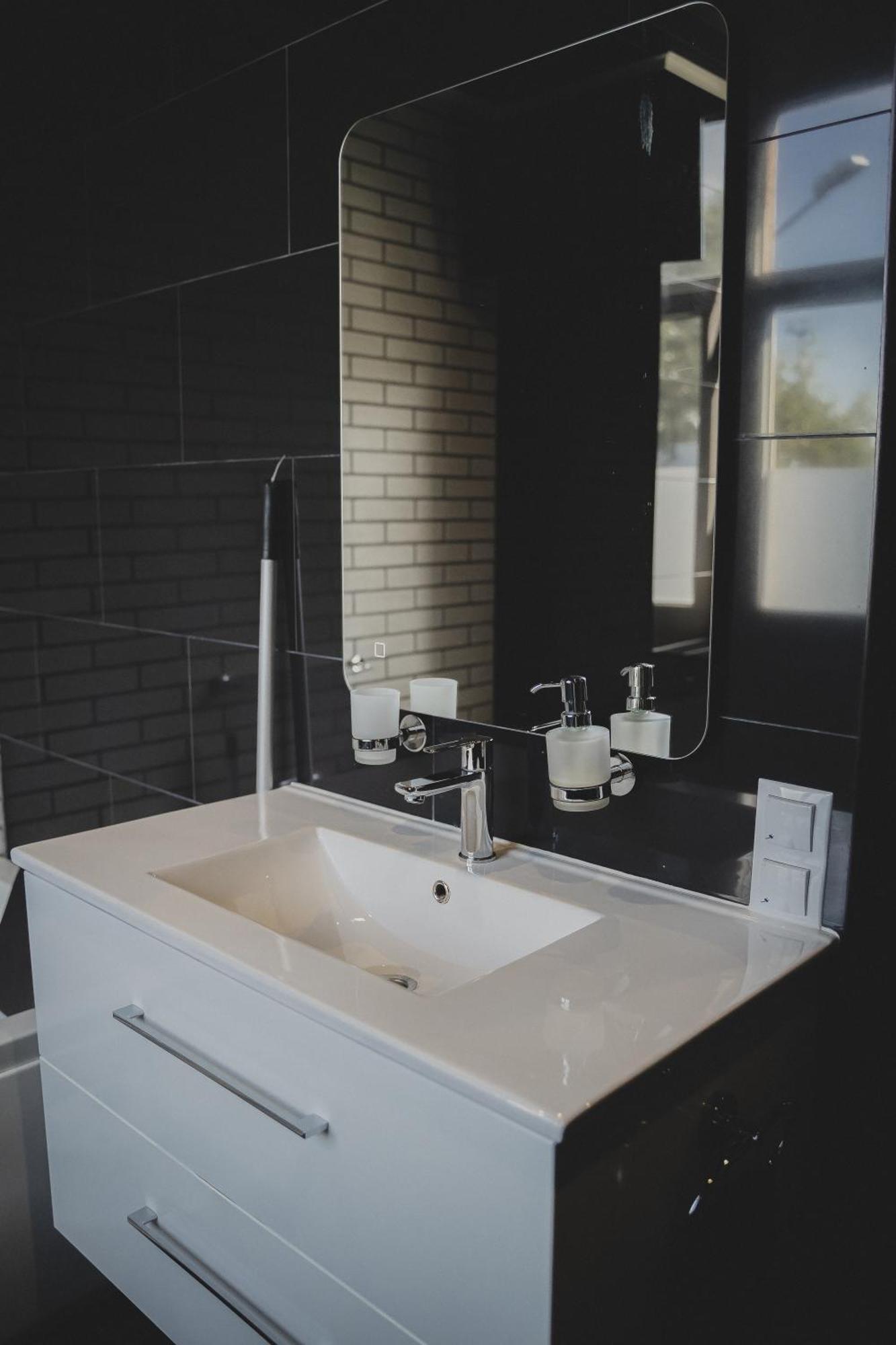 Maximar Apartment With Sauna فالغا المظهر الخارجي الصورة